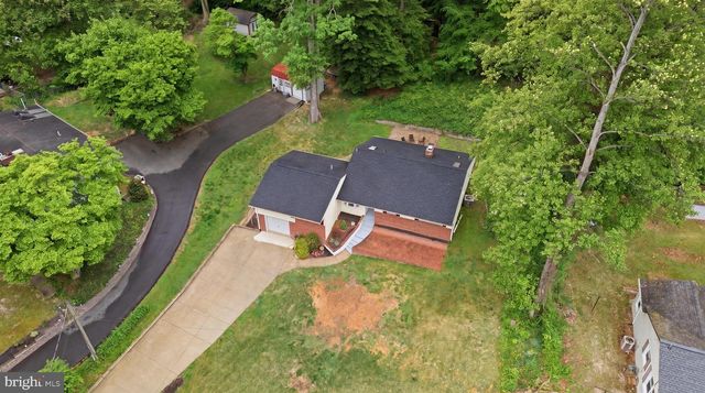 18328 SHARON RD, Triangle, VA 22172
