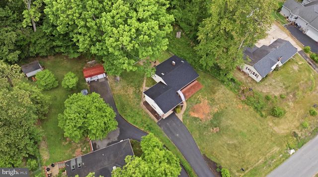 18328 SHARON RD, Triangle, VA 22172