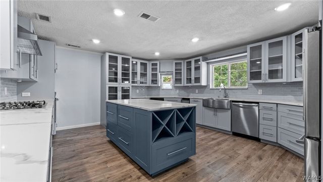 15029 Carmen Drive, Northport, AL 35475