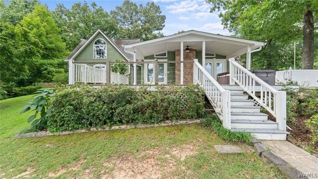 15029 Carmen Drive, Northport, AL 35475