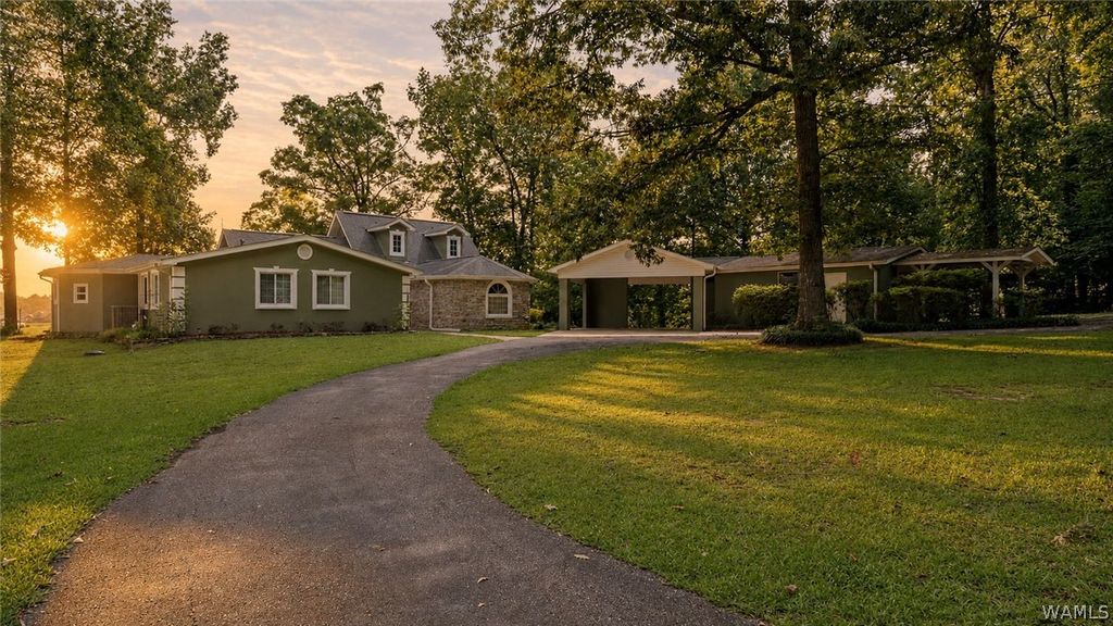 15029 Carmen Drive, Northport, AL 35475
