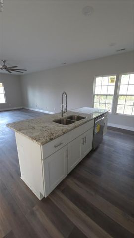 641 Gallbush RD, Chesapeake, VA 23322