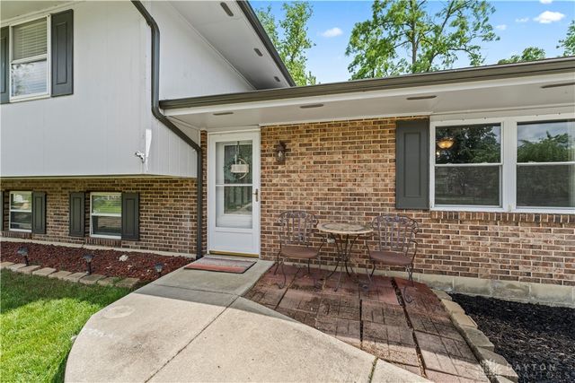 416 Bent Twig Drive, Vandalia, OH 45377