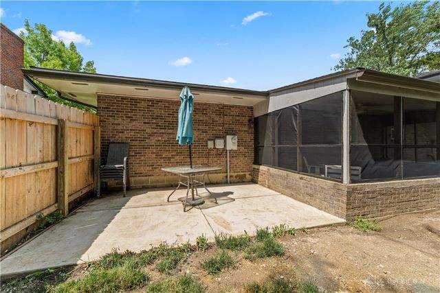 416 Bent Twig Drive, Vandalia, OH 45377