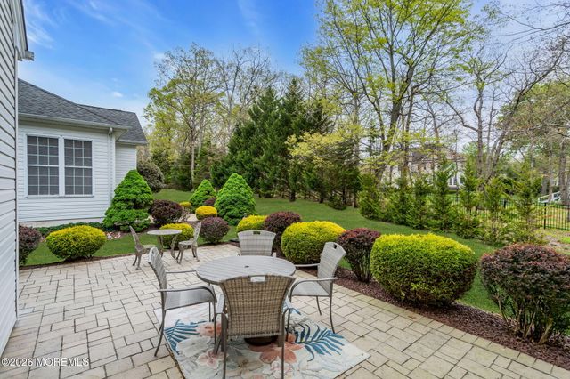 15 Cog Hill Court, Jackson, NJ 08527