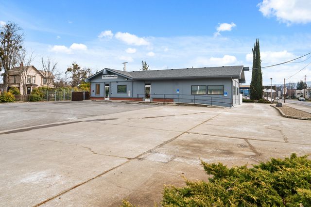 914 W Main Street, Medford, OR 97501