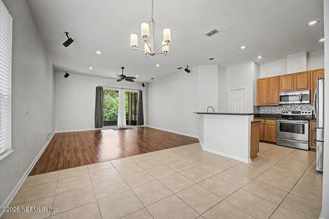 970 MINERAL CREEK Drive, Jacksonville, FL 32225