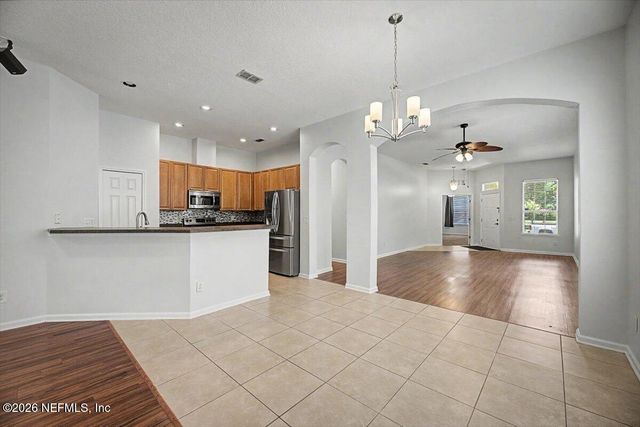 970 MINERAL CREEK Drive, Jacksonville, FL 32225