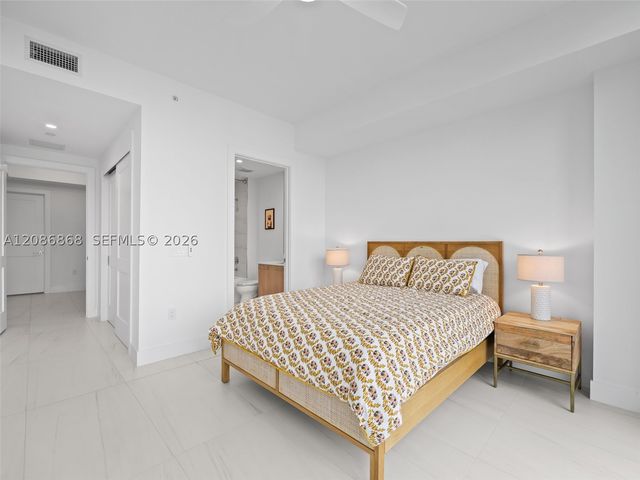 153 N Seabreeze 605-S, Fort Lauderdale, FL 33304