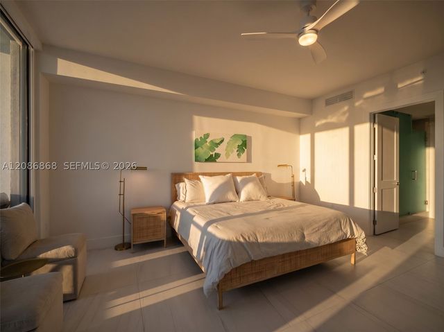 153 N Seabreeze 605-S, Fort Lauderdale, FL 33304