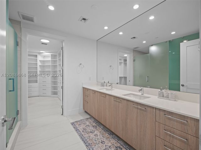 153 N Seabreeze 605-S, Fort Lauderdale, FL 33304
