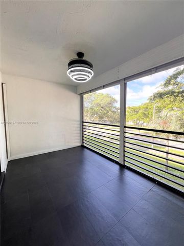 4940 E Sabal Palm Boulevard 312, Tamarac, FL 33319