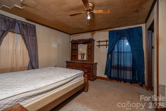 1354 Harless Road, Lincolnton, NC 28092