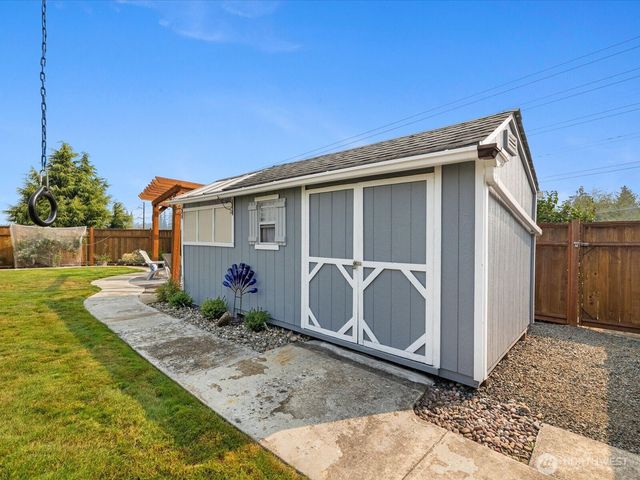 8115 80th Drive NE, Marysville, WA 98270