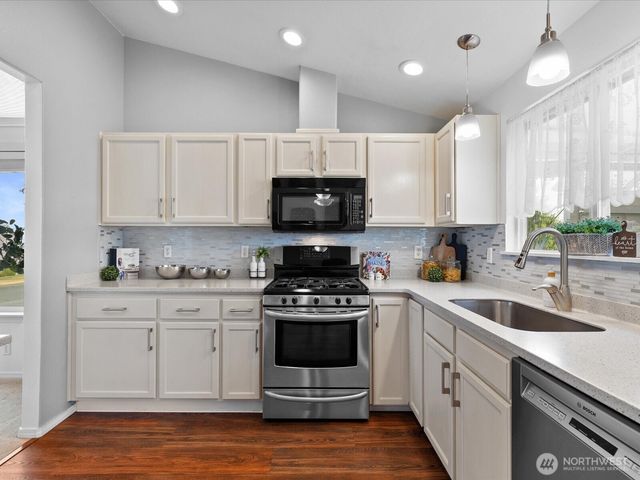 8115 80th Drive NE, Marysville, WA 98270