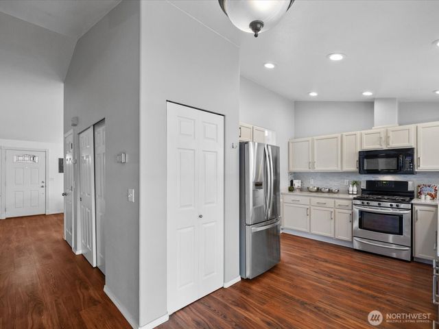 8115 80th Drive NE, Marysville, WA 98270
