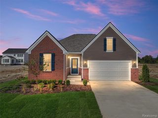 27350 Hidden Trail Lane 12, South Lyon, MI 48178