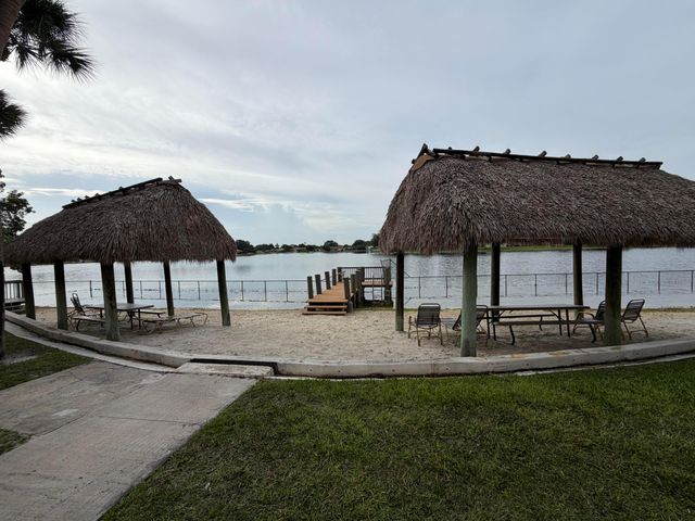 1101 COLONY POINT Circle 506, Pembroke Pines, FL 33026