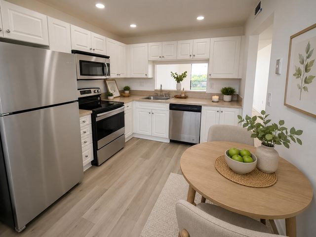 1101 COLONY POINT Circle 506, Pembroke Pines, FL 33026