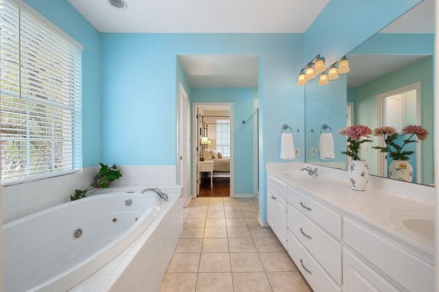 19045 Venture DR, Point Venture, TX 78645