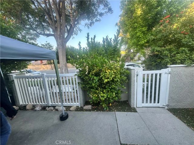 25711 Tournament, Valencia, CA 91355
