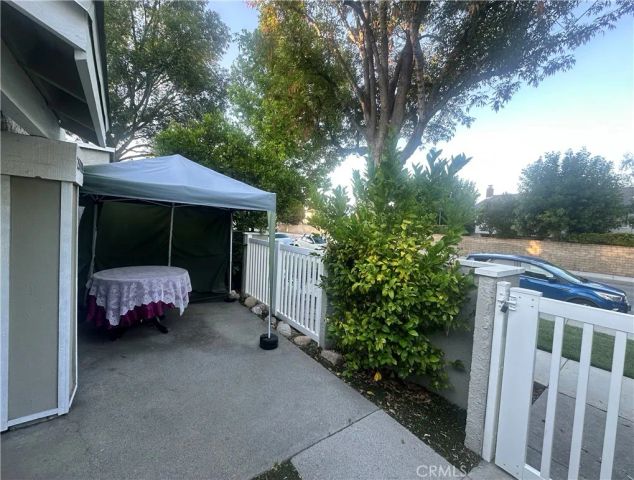 25711 Tournament, Valencia, CA 91355