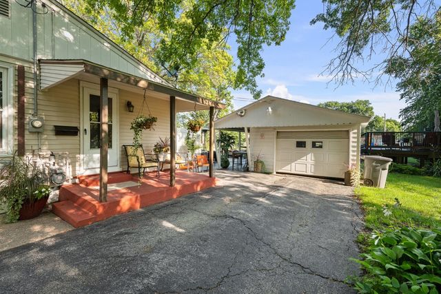 623 3rd Avenue W, Milan, IL 61264