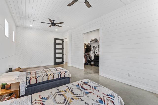 105 McKinney Rd, Gordonsville, TN 38563