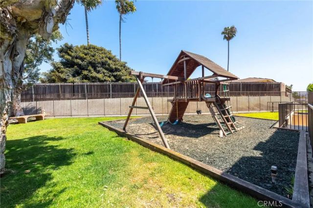 1325 E Grand, El Segundo, CA 90245