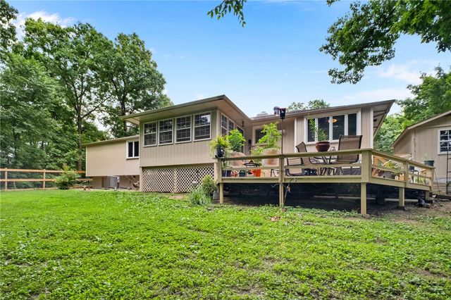 1 Selkirk Drive, Bella Vista, AR 72715