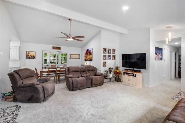 1 Selkirk Drive, Bella Vista, AR 72715