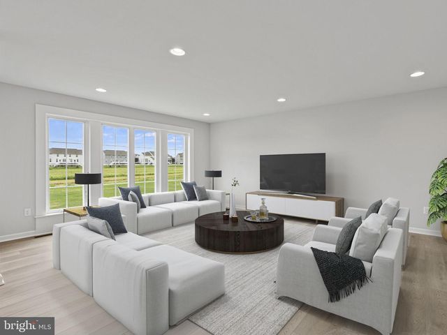 1121 COLLINA LN, Mount Joy, PA 17552