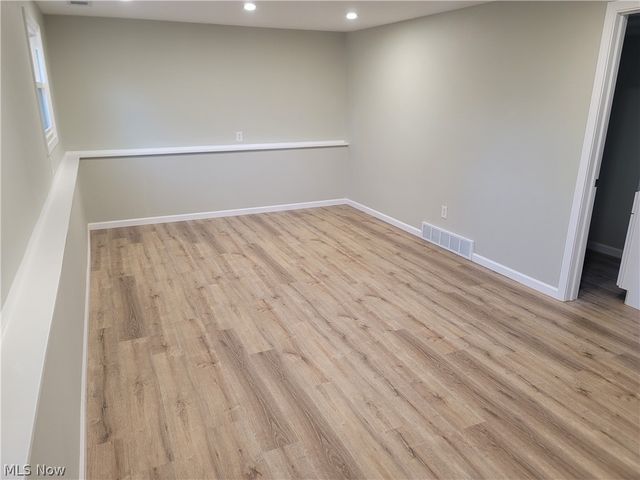 38136 Parkway Boulevard, Willoughby, OH 44094