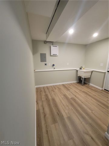 38136 Parkway Boulevard, Willoughby, OH 44094