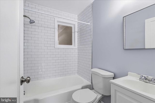 16 GALVESTON PL SW, Washington, DC 20032