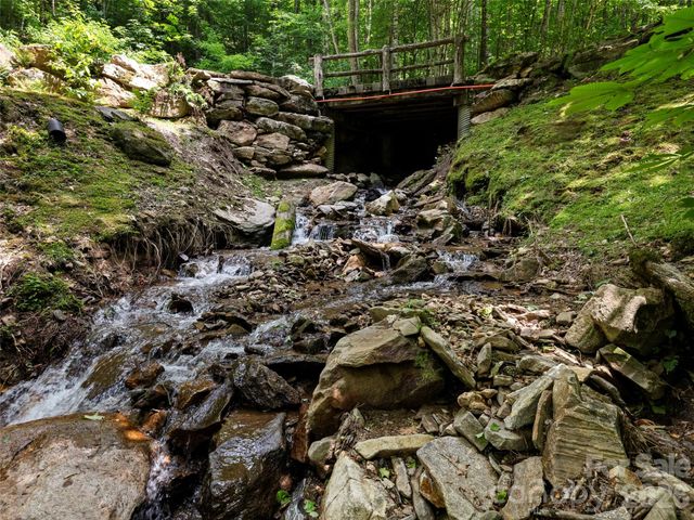85 Iga Trail, Maggie Valley, NC 28751