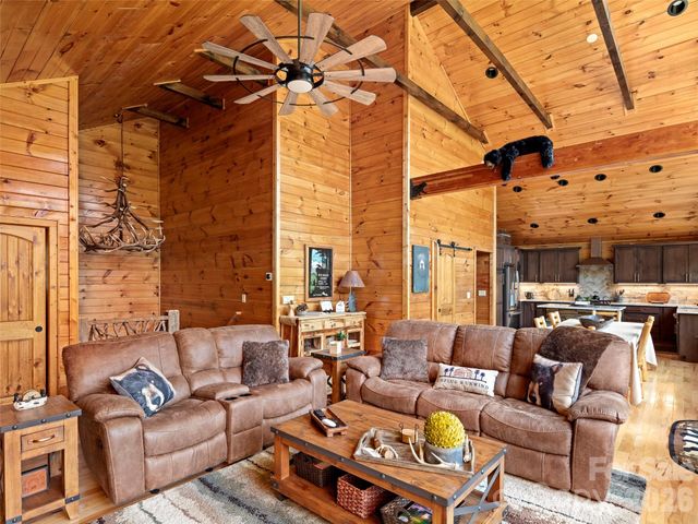 85 Iga Trail, Maggie Valley, NC 28751
