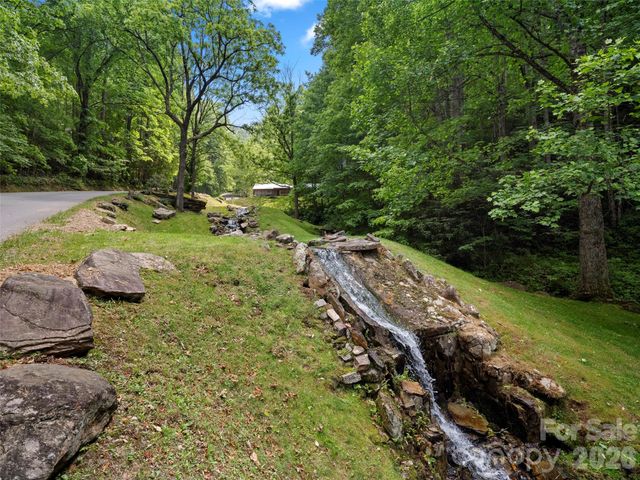 85 Iga Trail, Maggie Valley, NC 28751