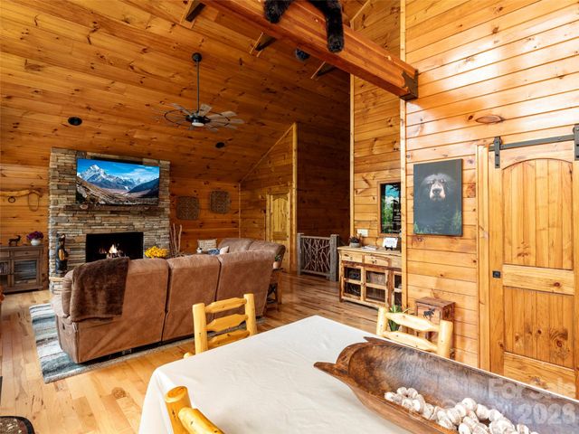 85 Iga Trail, Maggie Valley, NC 28751
