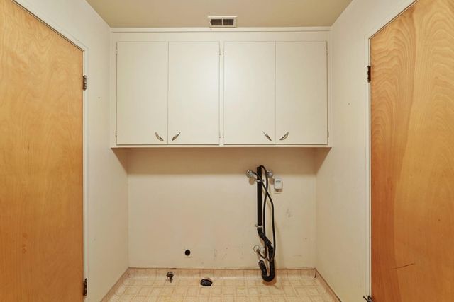 2307 Estate Dr, Stockton, CA 95209