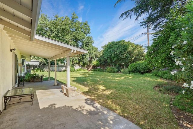 2307 Estate Dr, Stockton, CA 95209