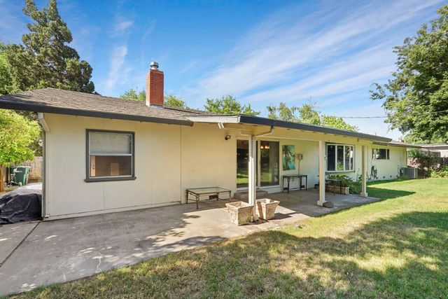 2307 Estate Dr, Stockton, CA 95209