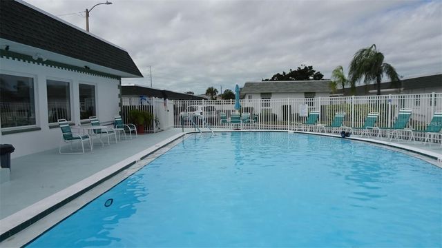 7729 39TH TERRACE N, St Petersburg, FL 33709