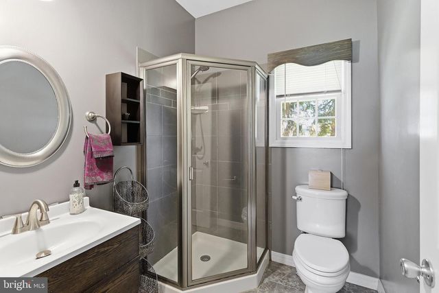 44 FAIRLAWN AVE, Hamilton, NJ 08619