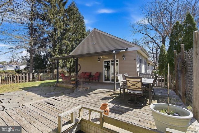 44 FAIRLAWN AVE, Hamilton, NJ 08619