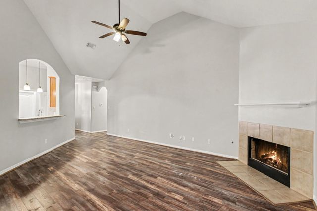 28715 Hidden Cove Drive, Magnolia, TX 77354