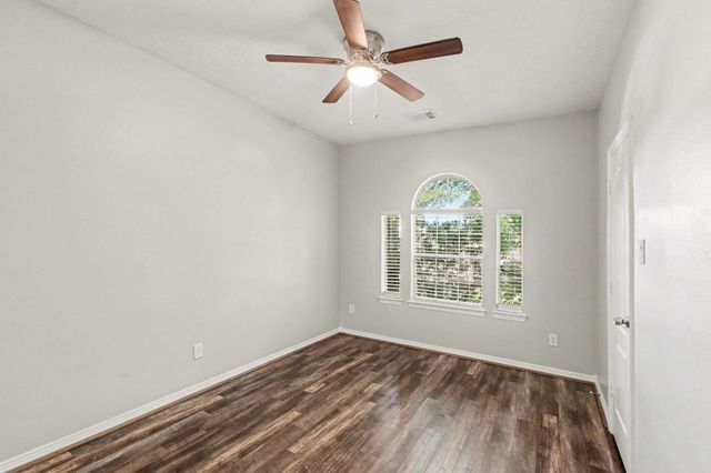 28715 Hidden Cove Drive, Magnolia, TX 77354