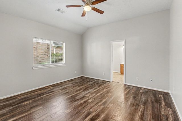 28715 Hidden Cove Drive, Magnolia, TX 77354