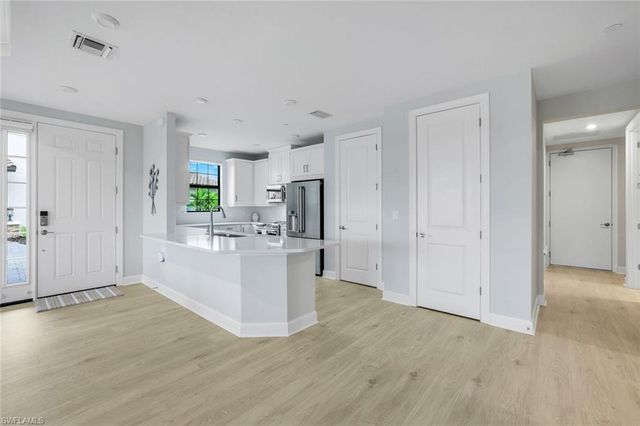 15336 Lucerna ST # 104, Naples, FL 34114