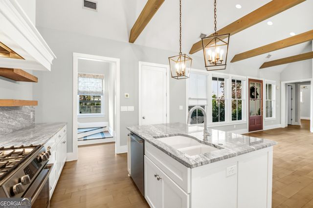 110 4TH Street, Fayetteville, GA 30214